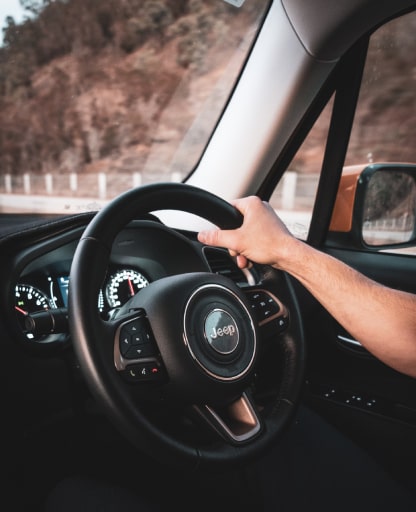 driving-steering-wheel